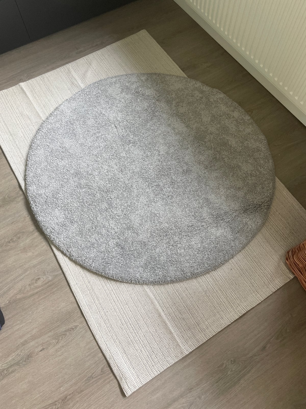 Rond grijs vloerkleed - Zo goed als nieuw, Ophalen, 100 tot 150 cm, Rond, Zo goed als nieuw
