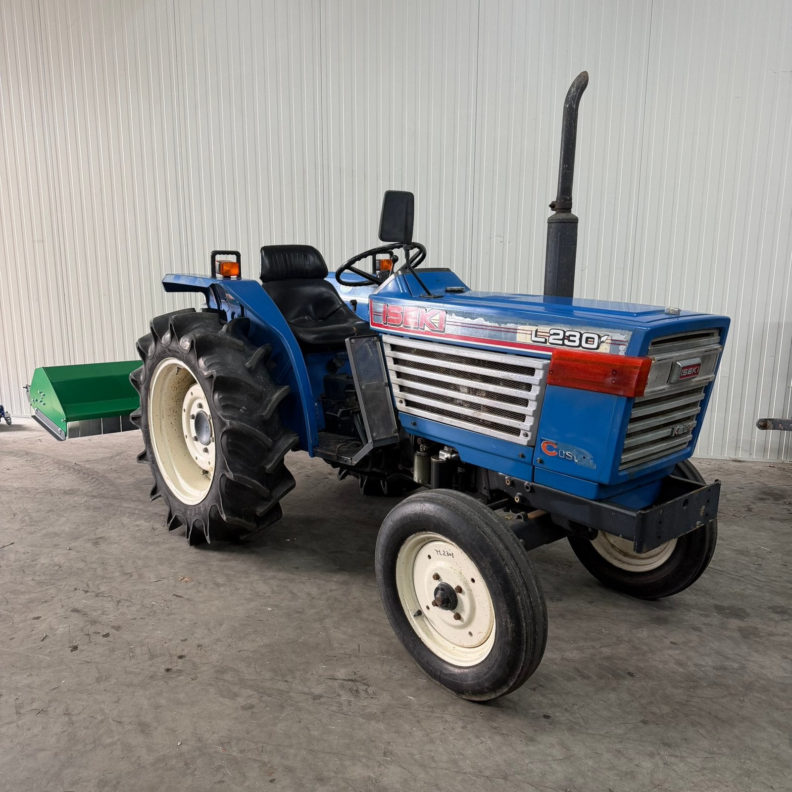 Iseki TL 2301 + klepelmaaier, Gebruikt, Tot 2500, Tot 80 Pk, Ophalen