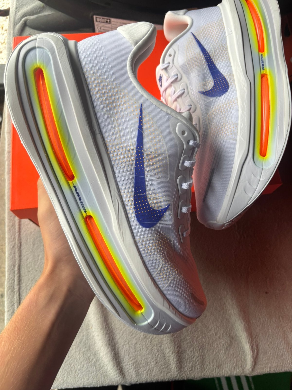 Nike vomero premium white lapis - maat 49,5 - nieuw, J, Wit, Nieuw, Ophalen of Verzenden