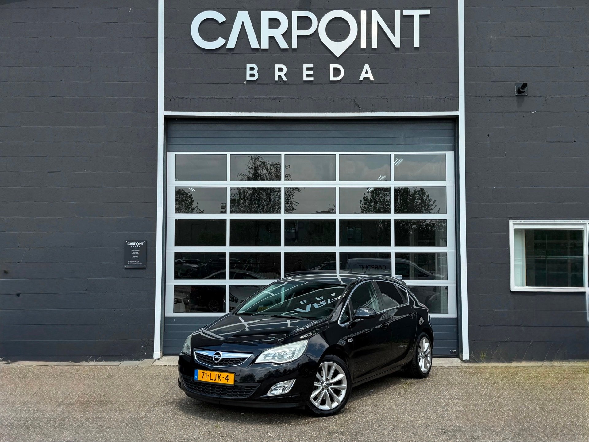 Opel Astra 1.6 Turbo Cosmo|NAVI|LEER|CLIMA|NAP|APK, Auto's, Euro 5, 730 kg, Gebruikt, 4 cilinders