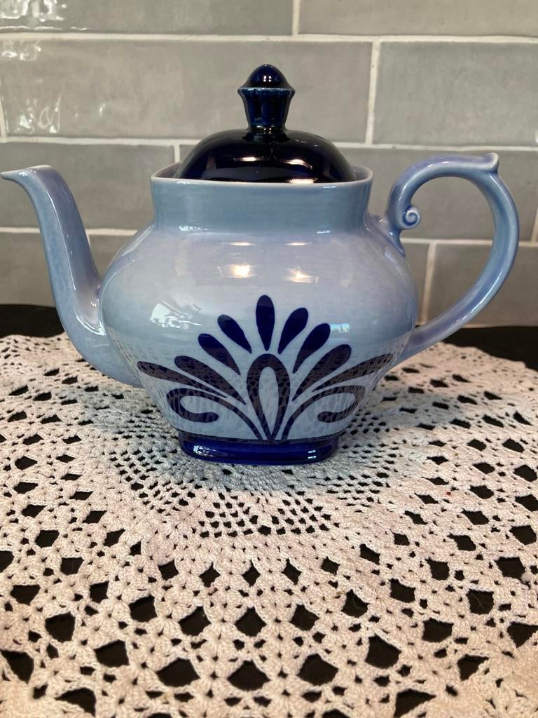 Vintage theepotje, blauw Sphinx Maastricht (290426h), Ophalen of Verzenden, Zo goed als nieuw, Aardewerk, Overige stijlen
