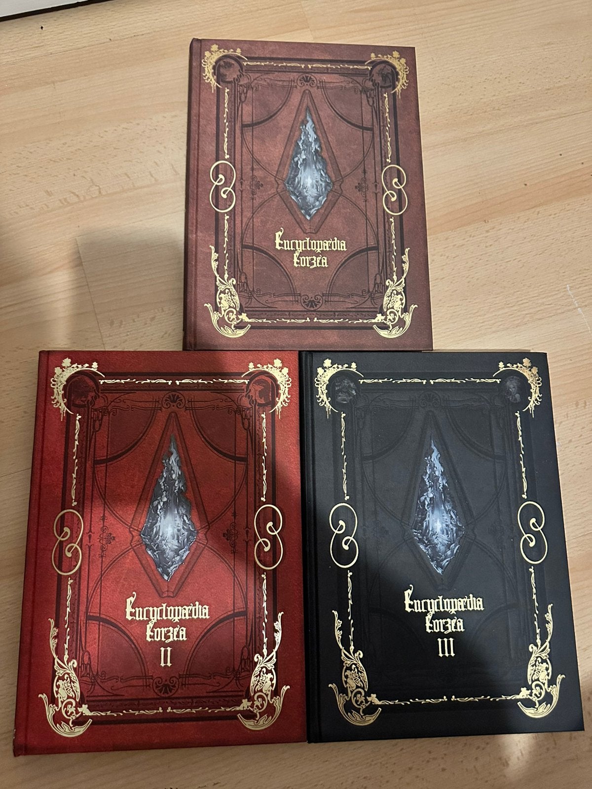 Encyclopaedia Eorza Final Fantasy Hardcovers 1 tm 3 Compleet, Boeken, Meerdere comics, Ophalen of Verzenden, Zo goed als nieuw