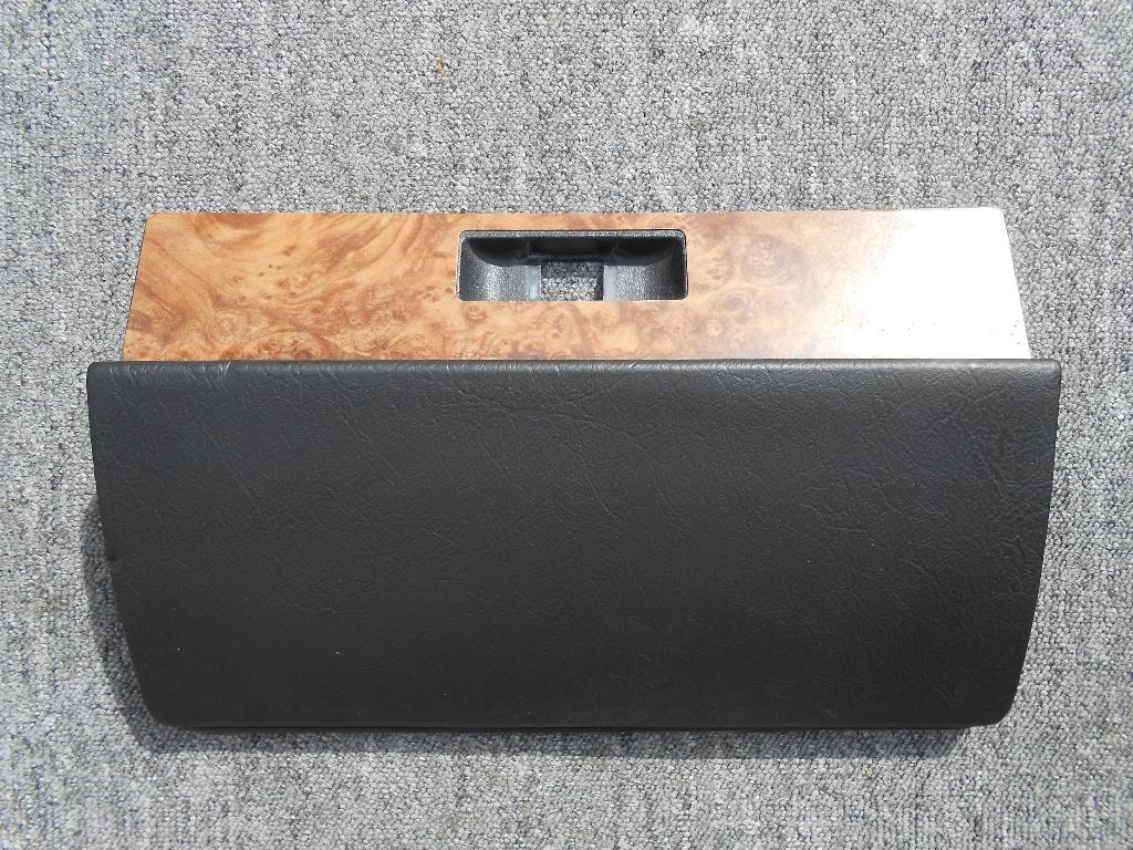 vw volkswagen kever 1303 usa dashboardklepje hout!, Auto-onderdelen, Ophalen of Verzenden, Gebruikt, Volkswagen