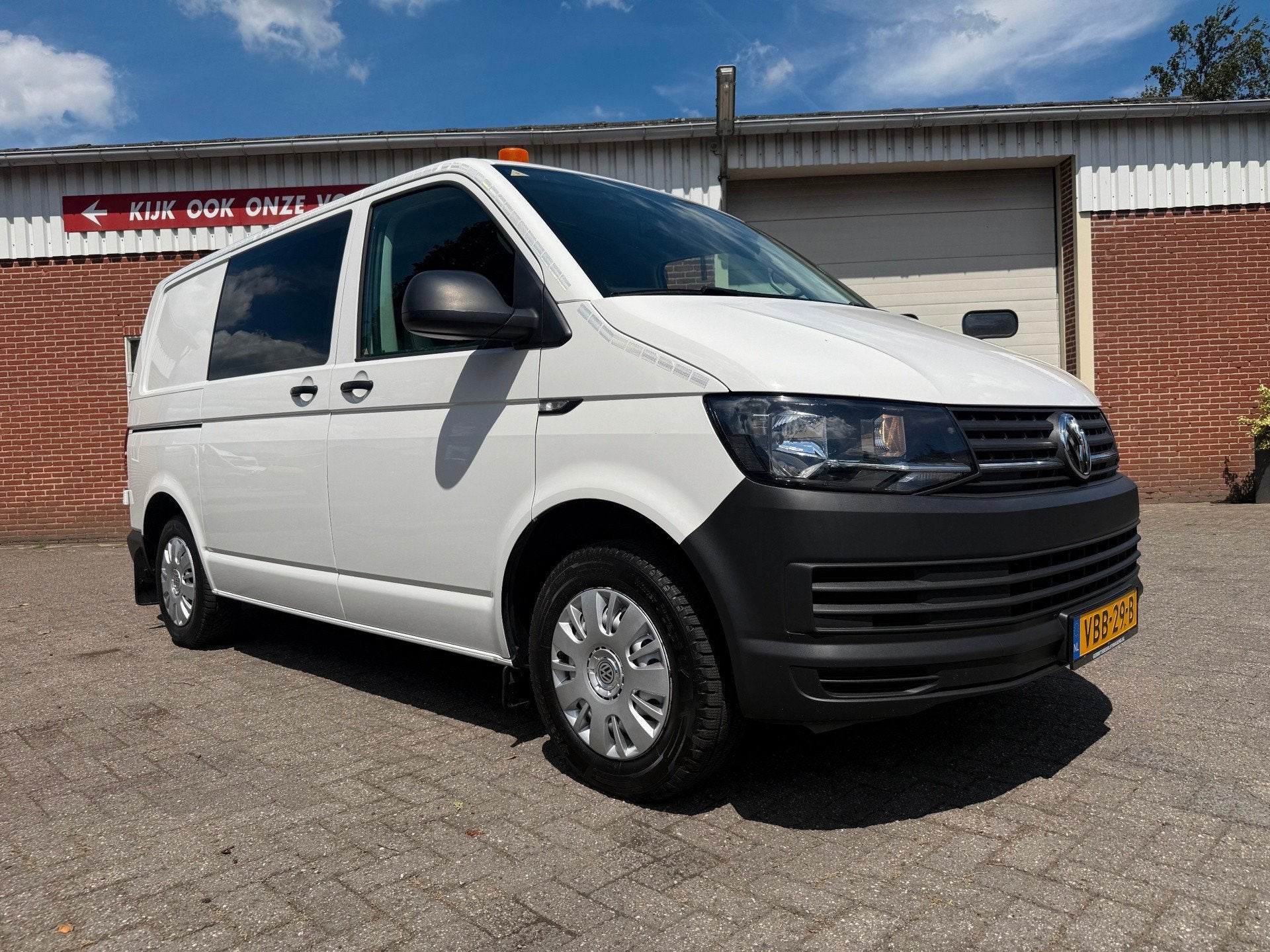 Volkswagen Transporter 2.0 TDI servicebus 230V Bott inrichti, Voorwielaandrijving, Gebruikt, Euro 6, 4 cilinders