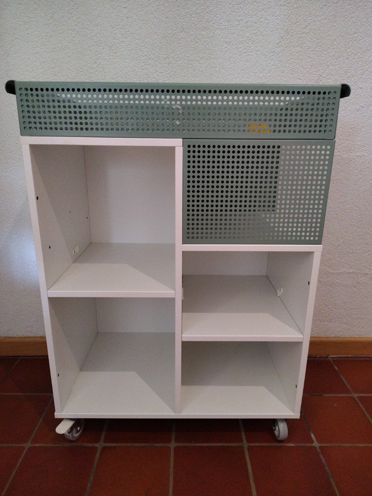 Ikea Trofast opbergkast met bak en wielen, Ophalen, Zo goed als nieuw