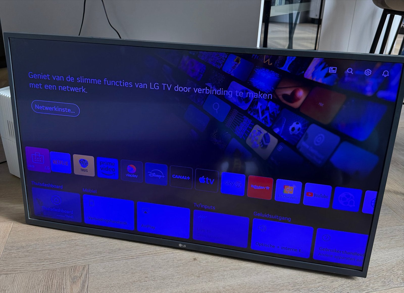 LG Smart TV - Scherm met blauwzweem, Audio, Tv en Foto, Ophalen of Verzenden, Gebruikt, LG, Smart TV