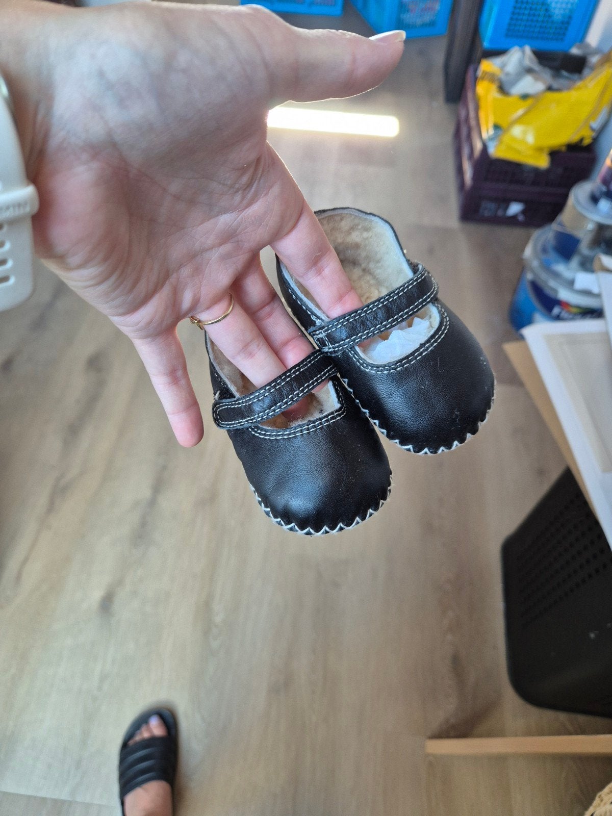 Nieuwe UGG baby slofjes maat S, Ophalen, Slofjes, UGG, Jongetje of Meisje