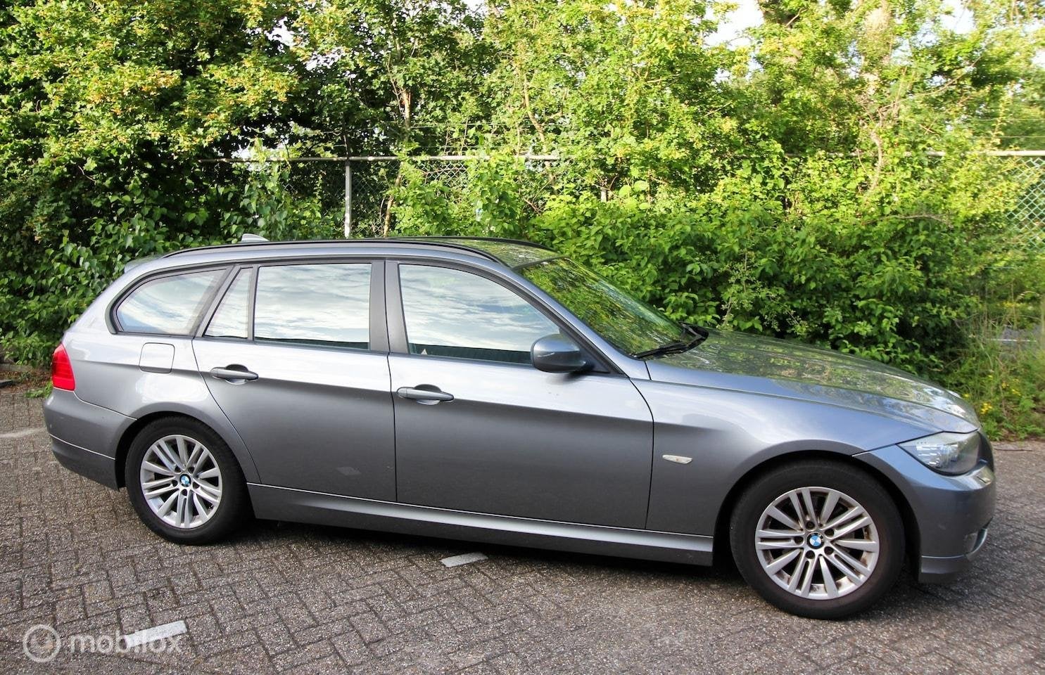 BMW 3-serie Touring 318i Bus.Line E91 LCI Voll.Hist., Euro 5, Achterwielaandrijving, Origineel Nederlands, Handgeschakeld