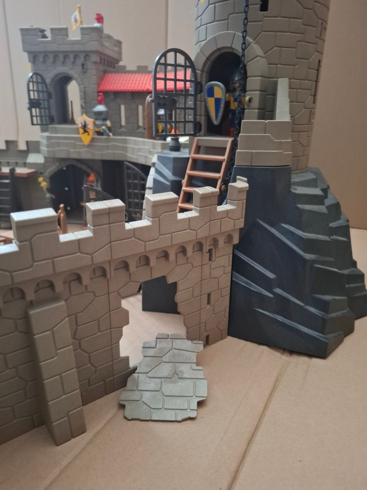 Foto 7 van Playmobil Kasteel van de Leeuwenridders 4865 met extra's