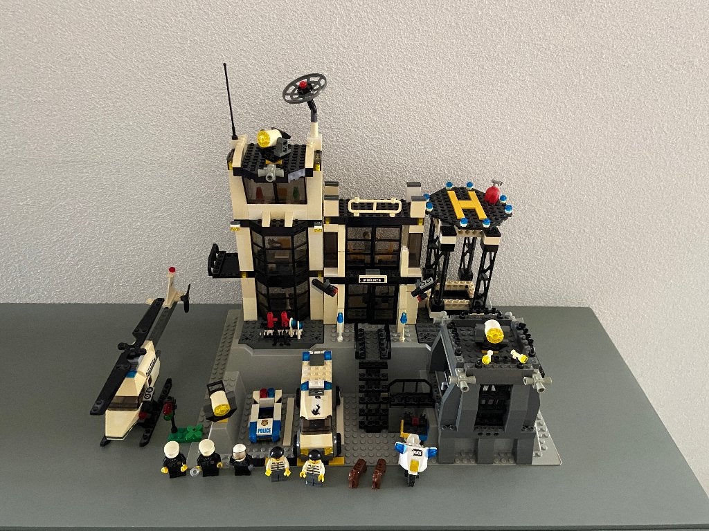 Lego City 7237 Politiebureau, Kinderen en Baby's, Speelgoed | Duplo en Lego, Ophalen of Verzenden, Gebruikt, Complete set, Lego