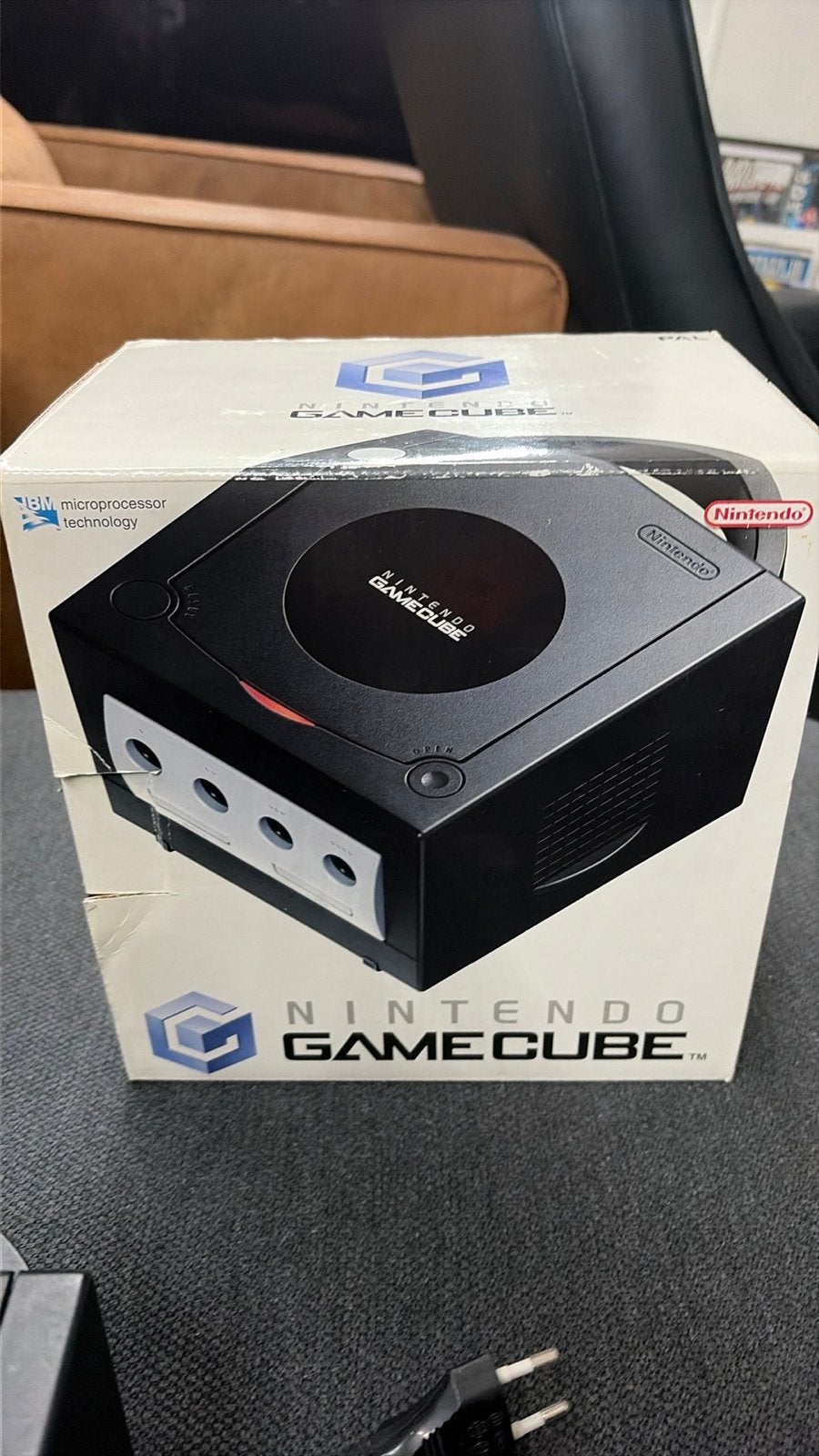 Nintendo GameCube Zwart met controller en kabels, Spelcomputers en Games, Ophalen of Verzenden, Zo goed als nieuw, Zwart, Met 1 controller