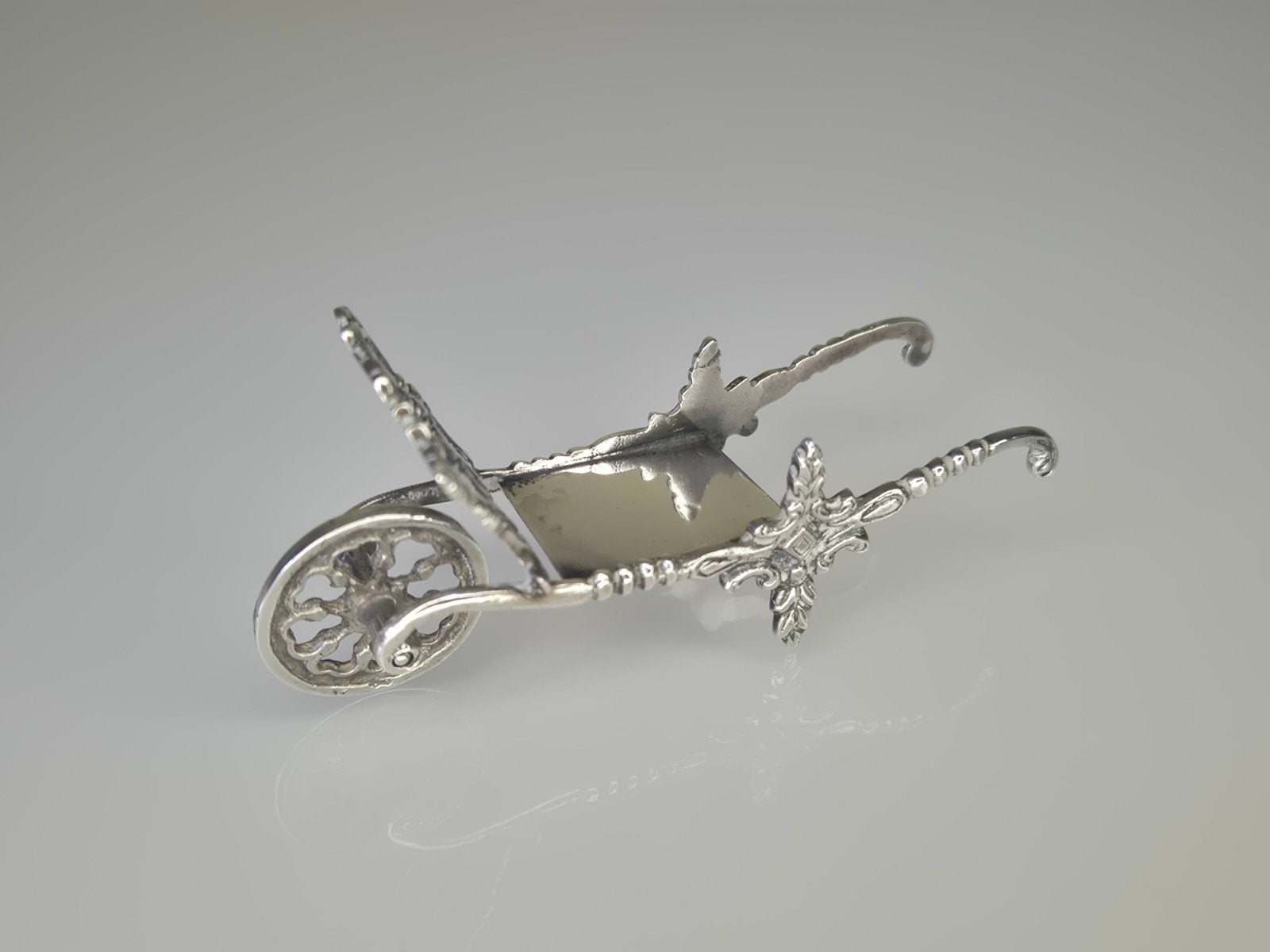 Zilveren kruiwagen miniatuur, Antiek en Kunst, Ophalen of Verzenden