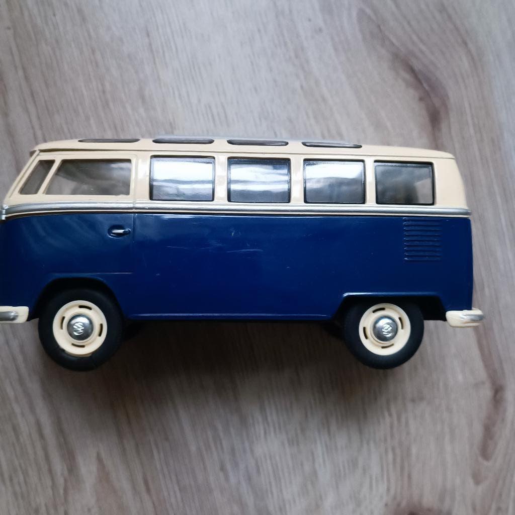 vw volkswagen bus model kinsmart t1 blauw samba 1:24 let op, Hobby en Vrije tijd, Modelauto's | 1:24, Ophalen of Verzenden, Nieuw