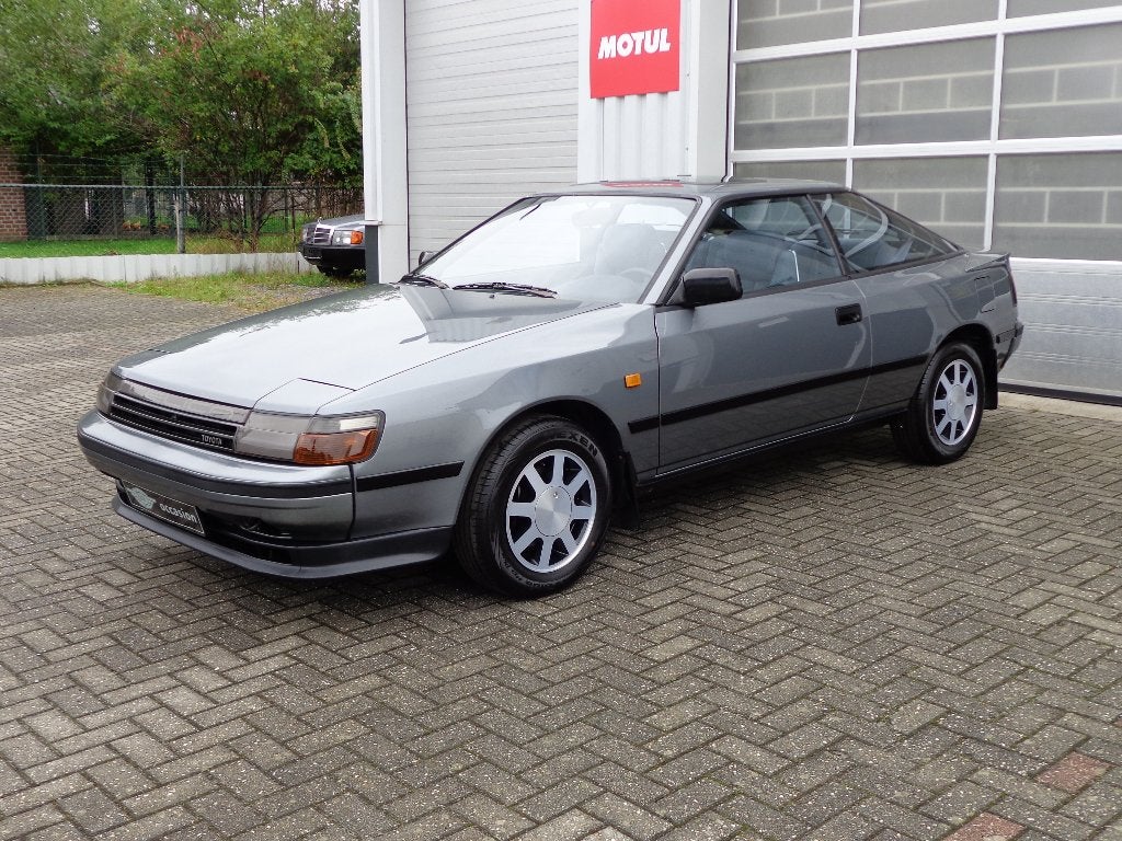 Toyota Celica 2.0 GT TwinCam 16V, foto 2