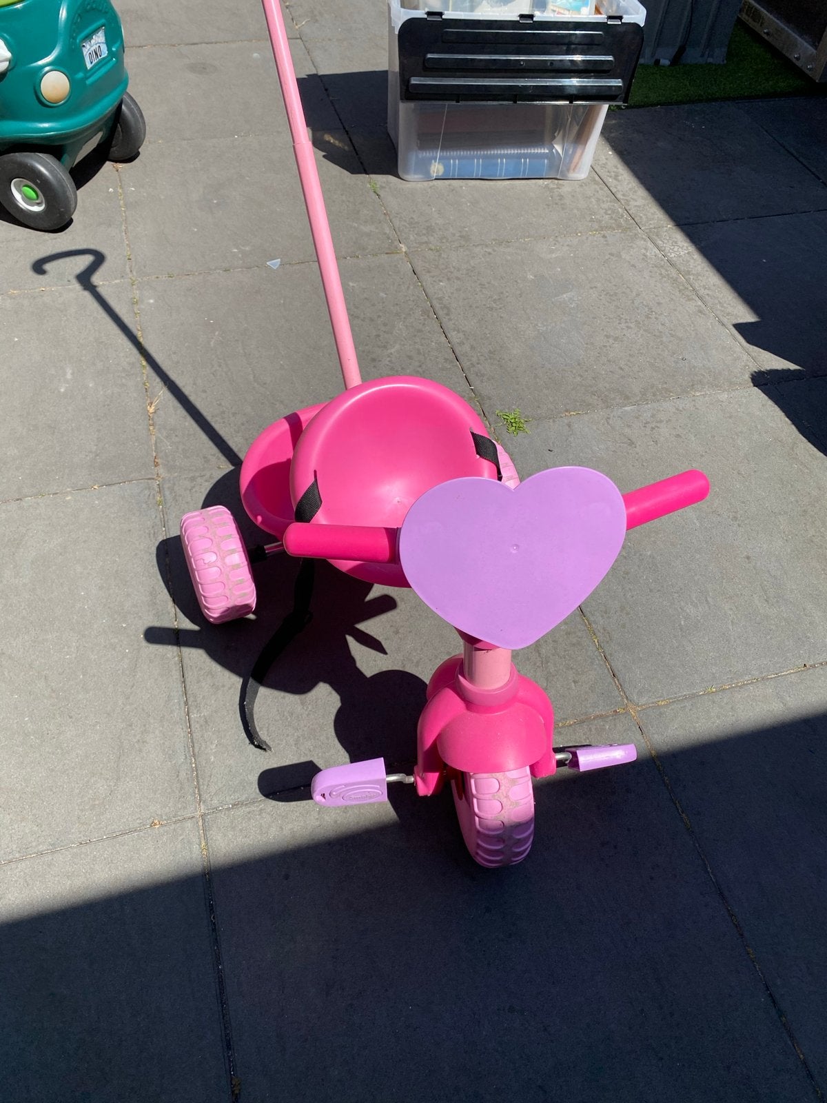 Smoby peuterfietsje met duwstang - Zo goed als nieuw, Fietsen en Brommers, Fietsen | Kinderfietsjes, Ophalen of Verzenden, Zo goed als nieuw