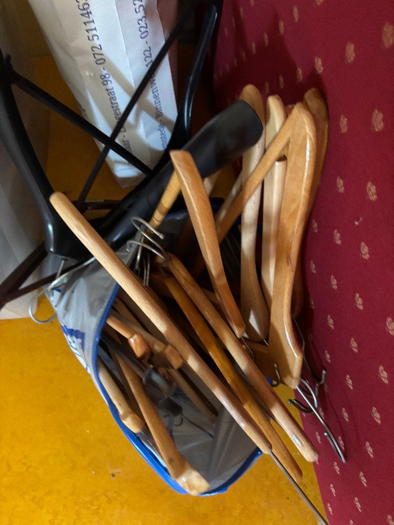 Kleerhangers, Kleding | Dames, Kledinghangers, Ophalen, Hout
