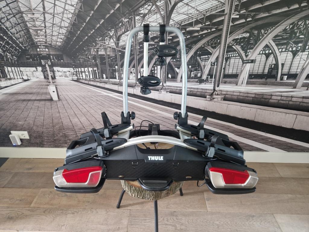 Thule VeloCompact 276 Kantelbare Fietsendrager voor 2Fietsen, Ophalen, Zo goed als nieuw, Trekhaakdrager