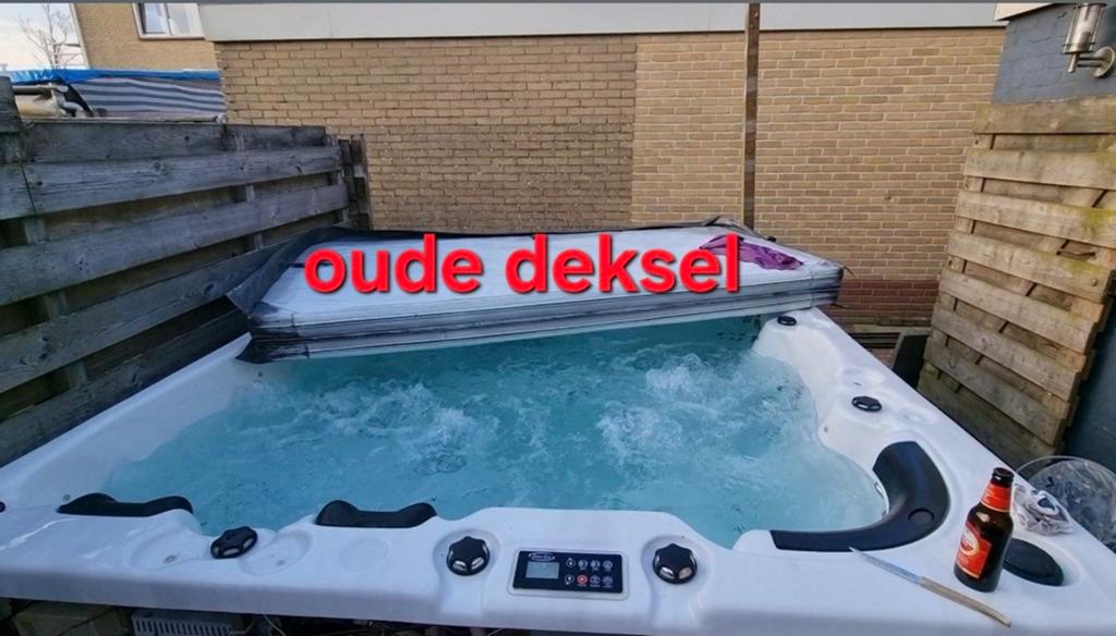 Jacuzzi / spa met warmtepomp met nieuwe deksel, Ophalen, Gebruikt, Afdekzeil, Vast