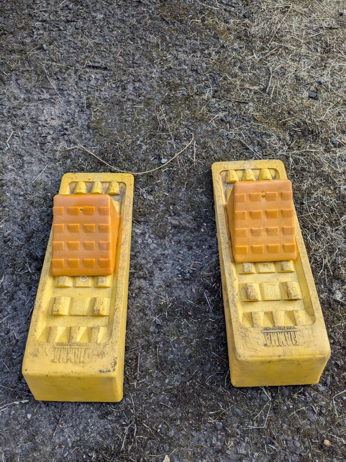 Fiamma Leveller met Wielkeggen (2 stuks), Ophalen of Verzenden, Gebruikt