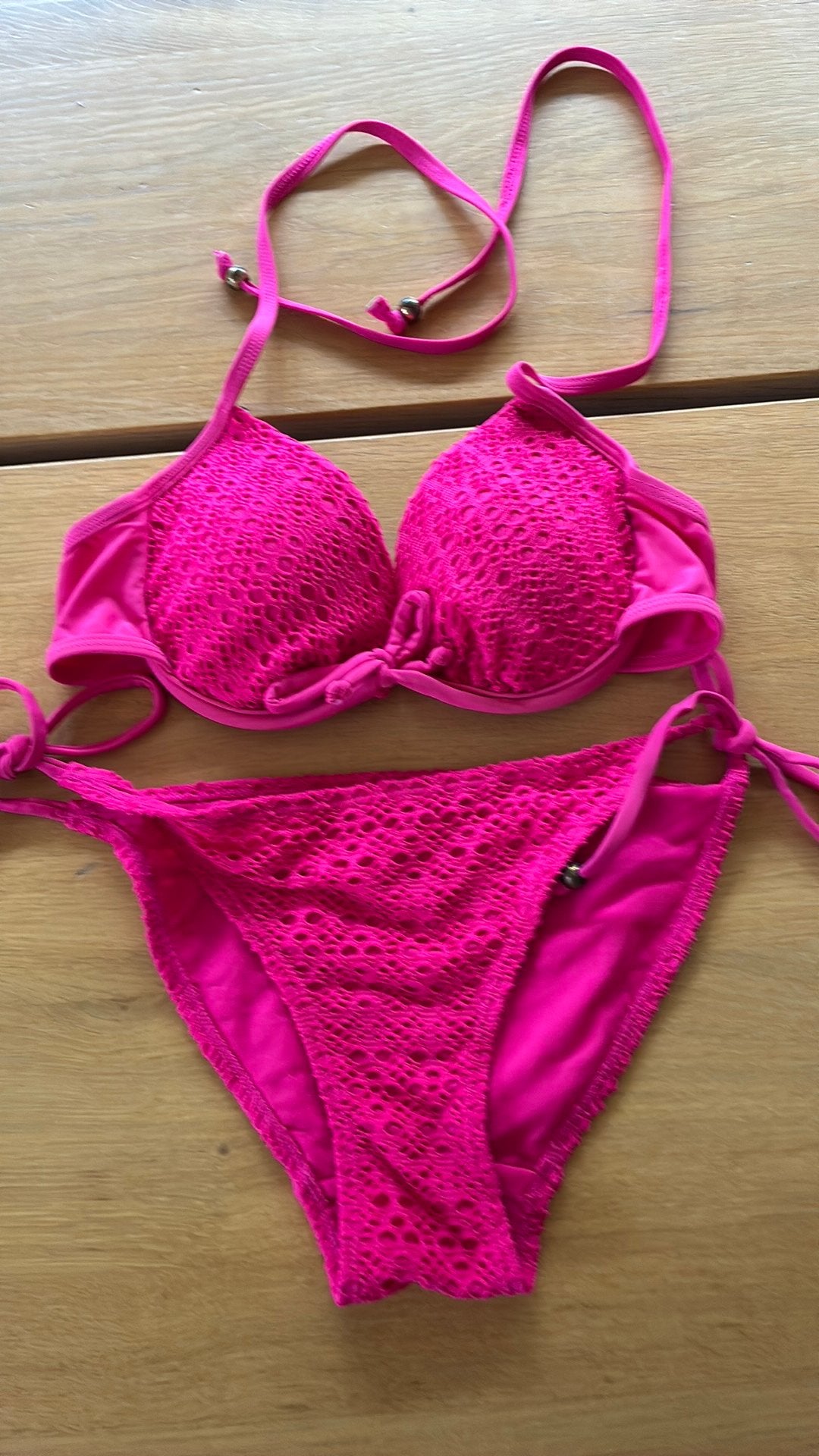 Hunkemoller 75B/broekje s bikini pink beugel, Kleding | Dames, Badmode en Zwemkleding, Ophalen of Verzenden, Gedragen, Roze, Bikini