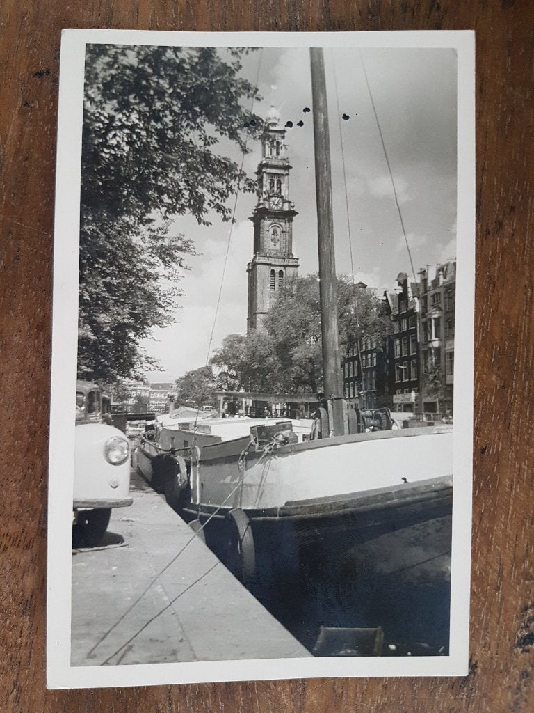 Fotokaart Amsterdam Westerkerk Binnenvaartschip, Ophalen of Verzenden, 1940 tot 1960, Ongelopen, Noord-Holland