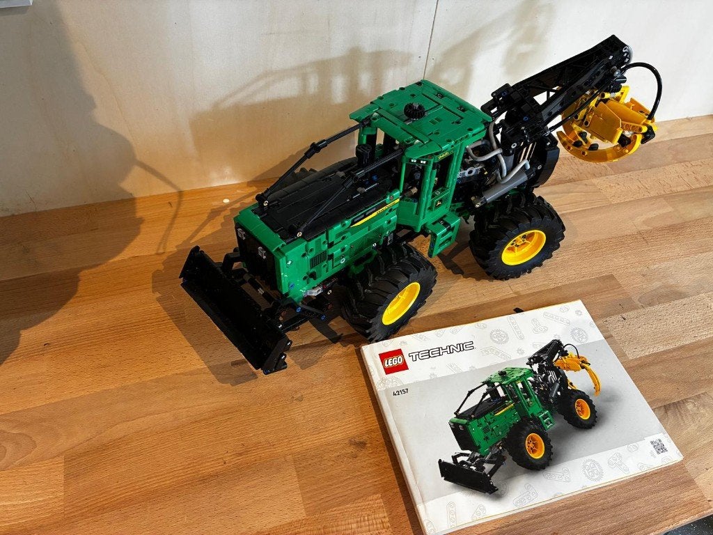 42157 LEGO Technic John Deere 948L-II houttransportmachine, Lego, Ophalen of Verzenden, Zo goed als nieuw, Technic