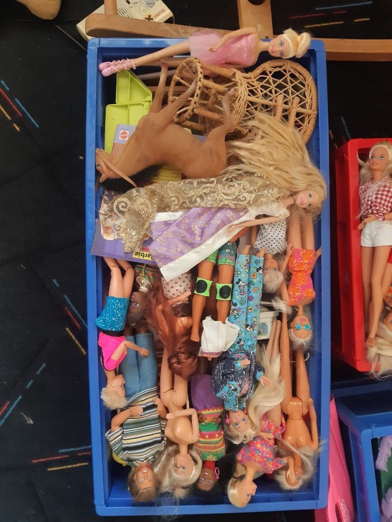Enorme collectie barbie en barbiespullen 1984-1995 vintage, Ophalen, Gebruikt, Pop