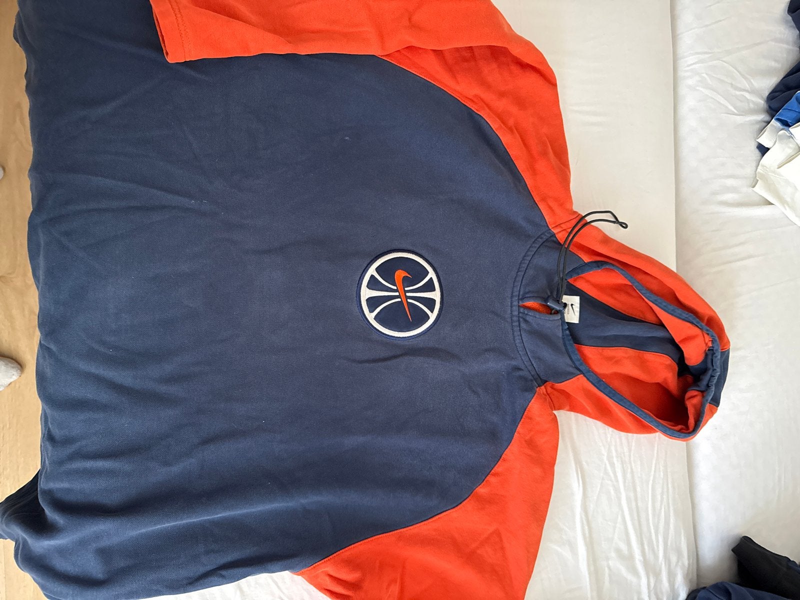 Nike Hoodie - Donkerblauw met Oranje Details, Ophalen of Verzenden, Gedragen, Overige maten, Blauw