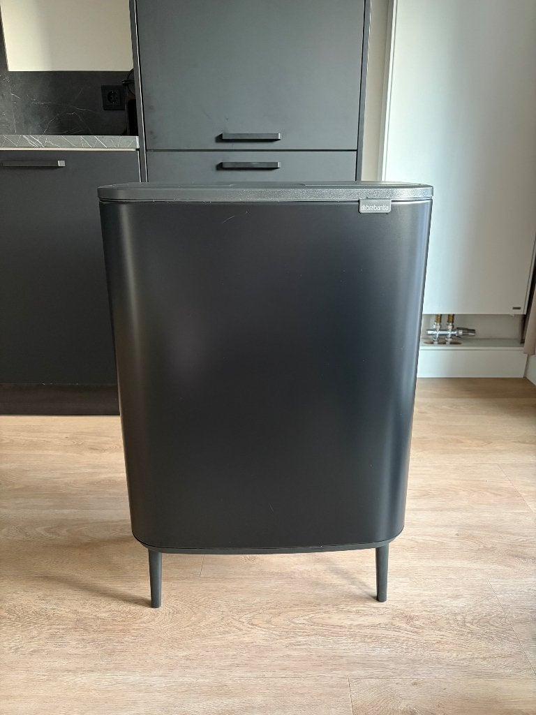 Brabantia Bo Touch Bin 60 liter mat zwart prullenbak, Huis en Inrichting, Woonaccessoires | Prullenbakken, 40 liter of meer, Ophalen