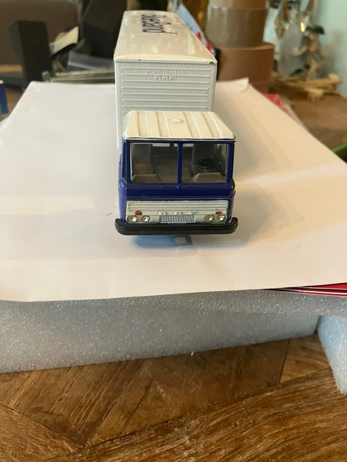 DAF 2600 Trekker / Oplegger van Blue Band, Hobby en Vrije tijd, Ophalen of Verzenden, Zo goed als nieuw, Bus of Vrachtwagen, Lion Toys