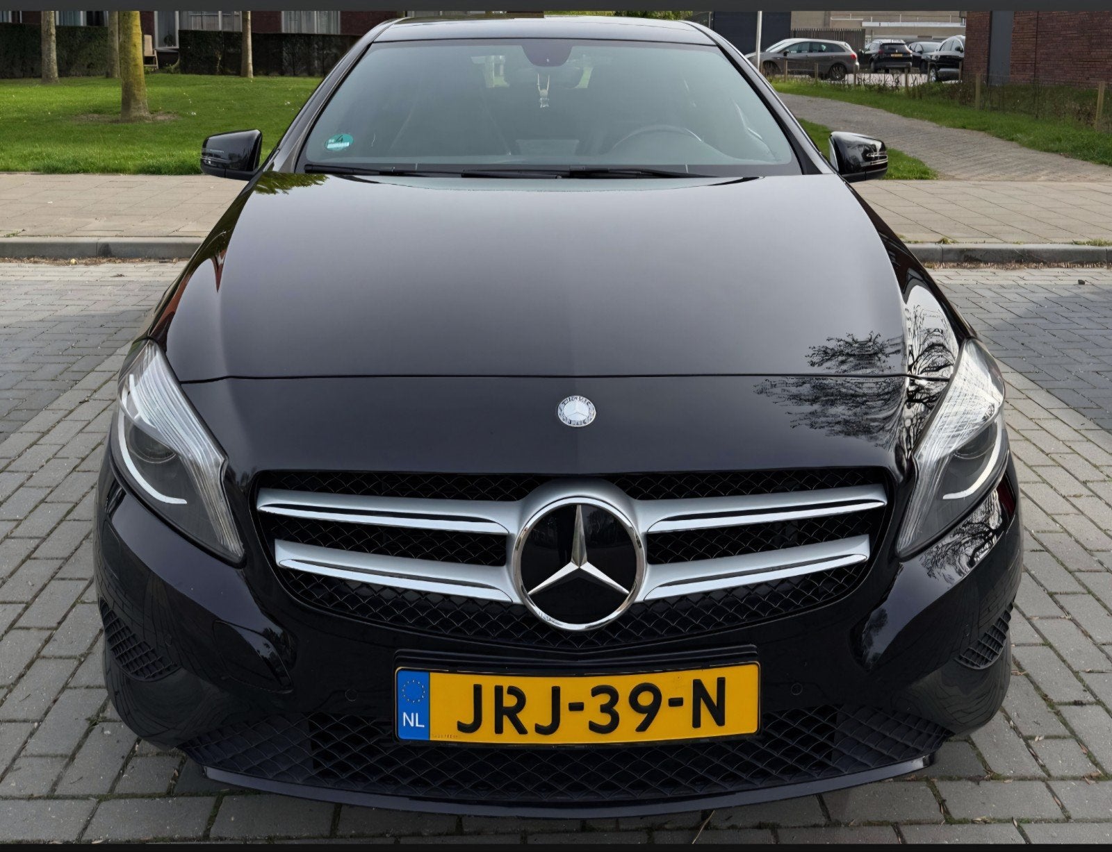 Mercedes-Benz A-Klasse A180 1.6 Blue Efficiency 2015 Zwart, Auto's, Voorwielaandrijving, 4 cilinders, Navigatiesysteem, 1595 cc