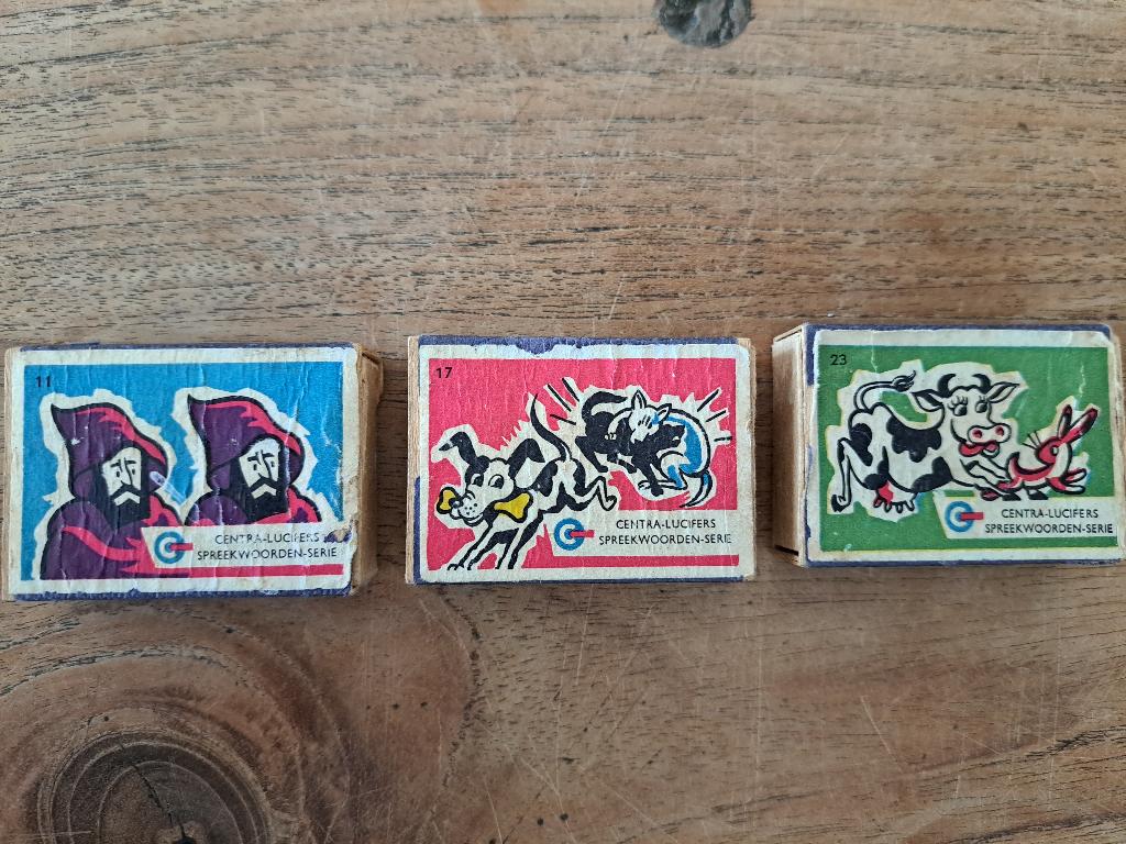 Lucifers doosjes ... Centra spreekwoorden serie, Ophalen of Verzenden, Gebruikt, Luciferdoosjes of -merken