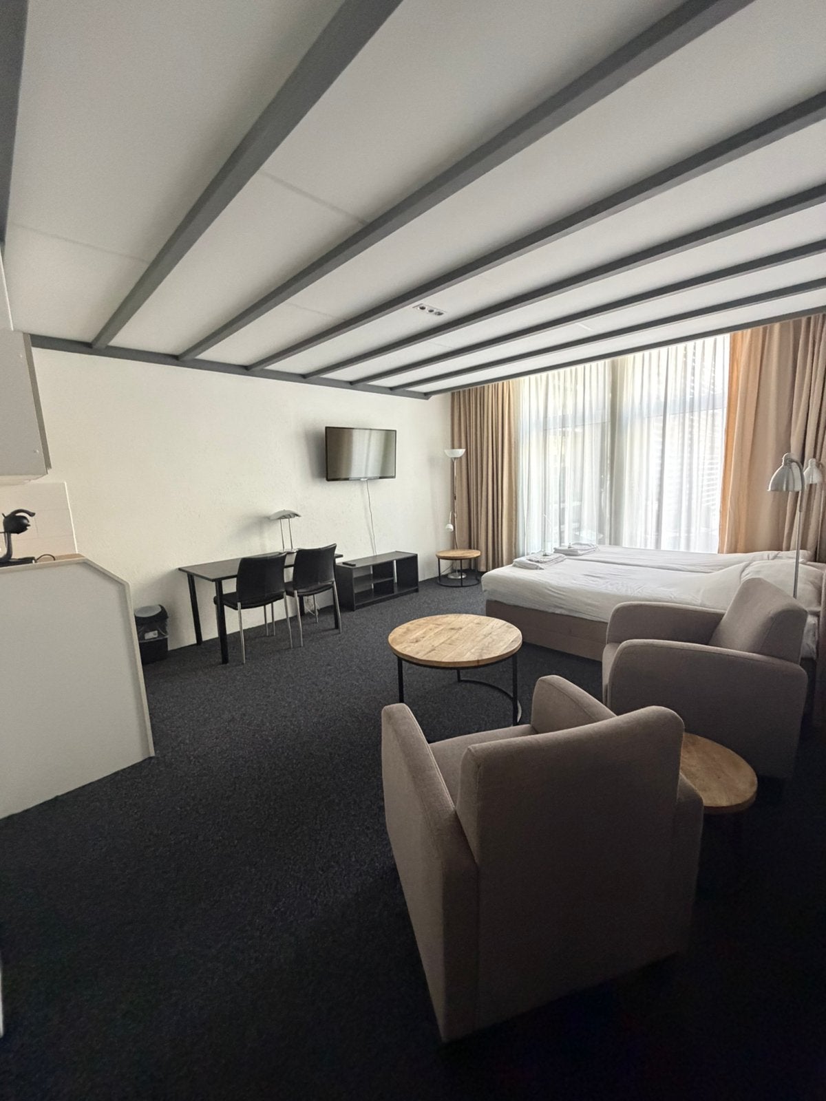 Hele mooie 2-kamer hotel kamer, in hartje R’dan, 20 tot 35 m², Rotterdam