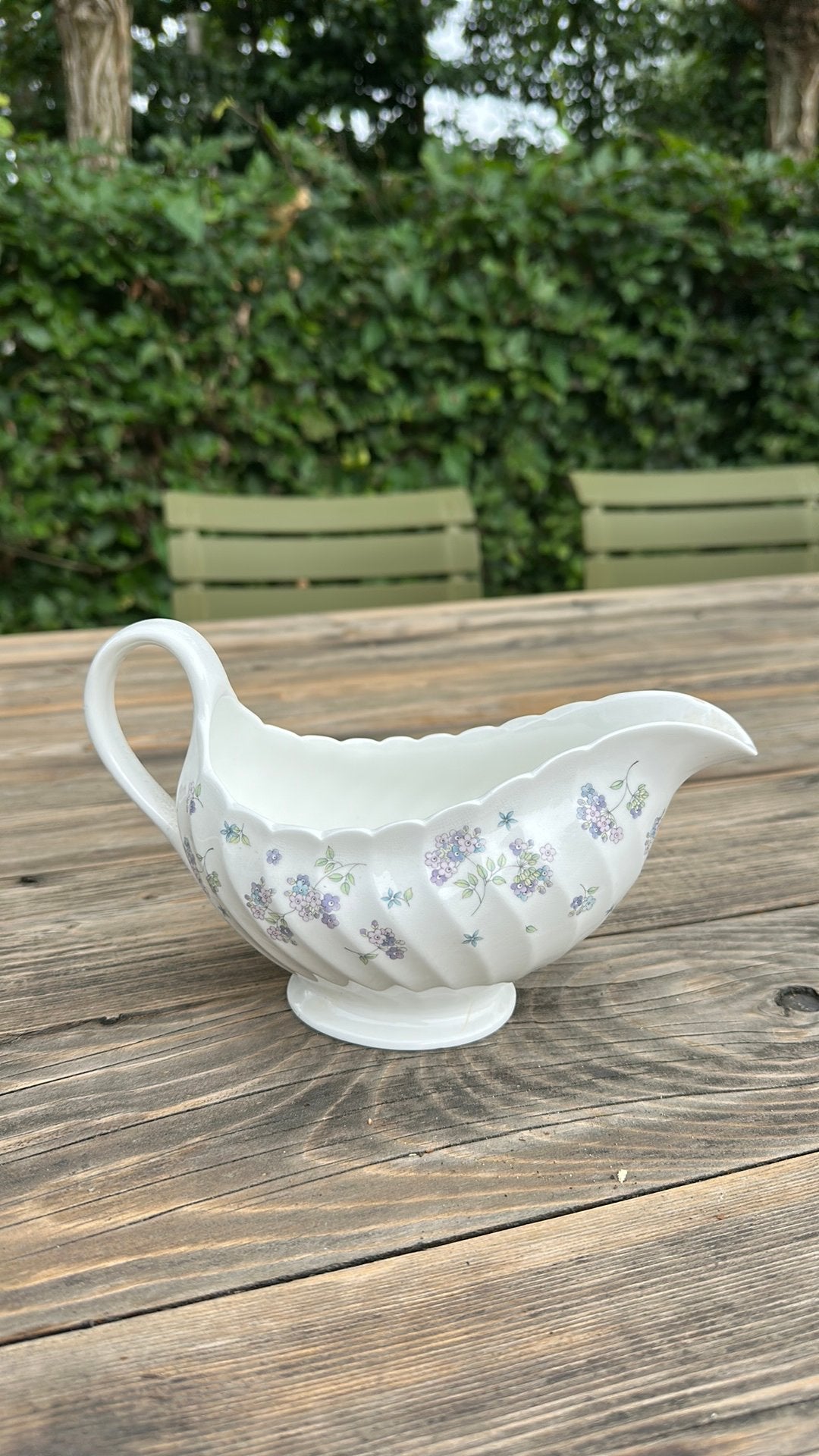 Juskom Wedgwood April Flowers, Ophalen of Verzenden