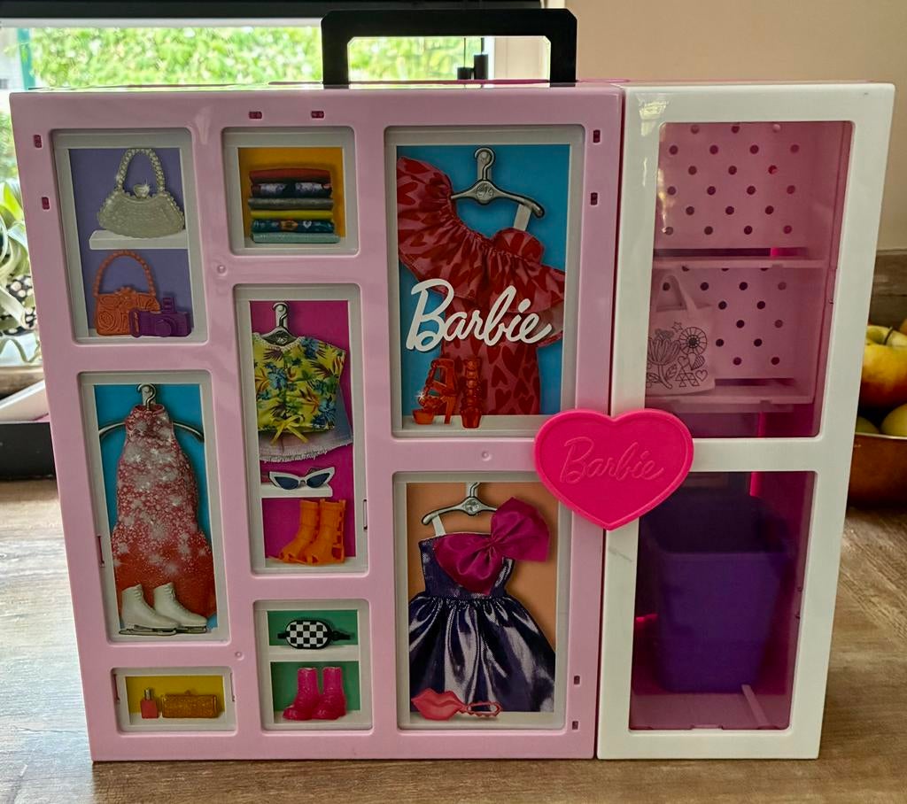 Barbie Fiat 500, scooter, keuken en Kledingkast Speelset, Ophalen, Gebruikt, Meisje