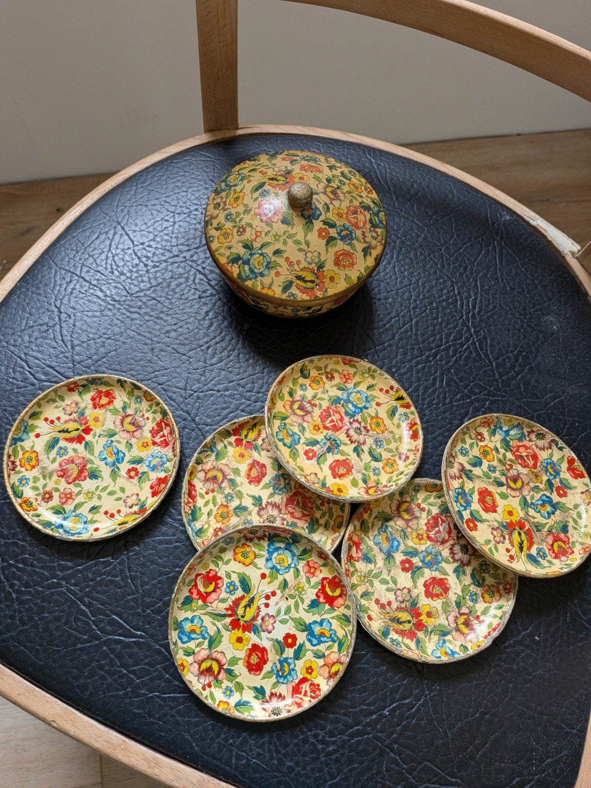 apart setje onderzetters/schaaltjes papier mache, Ophalen of Verzenden