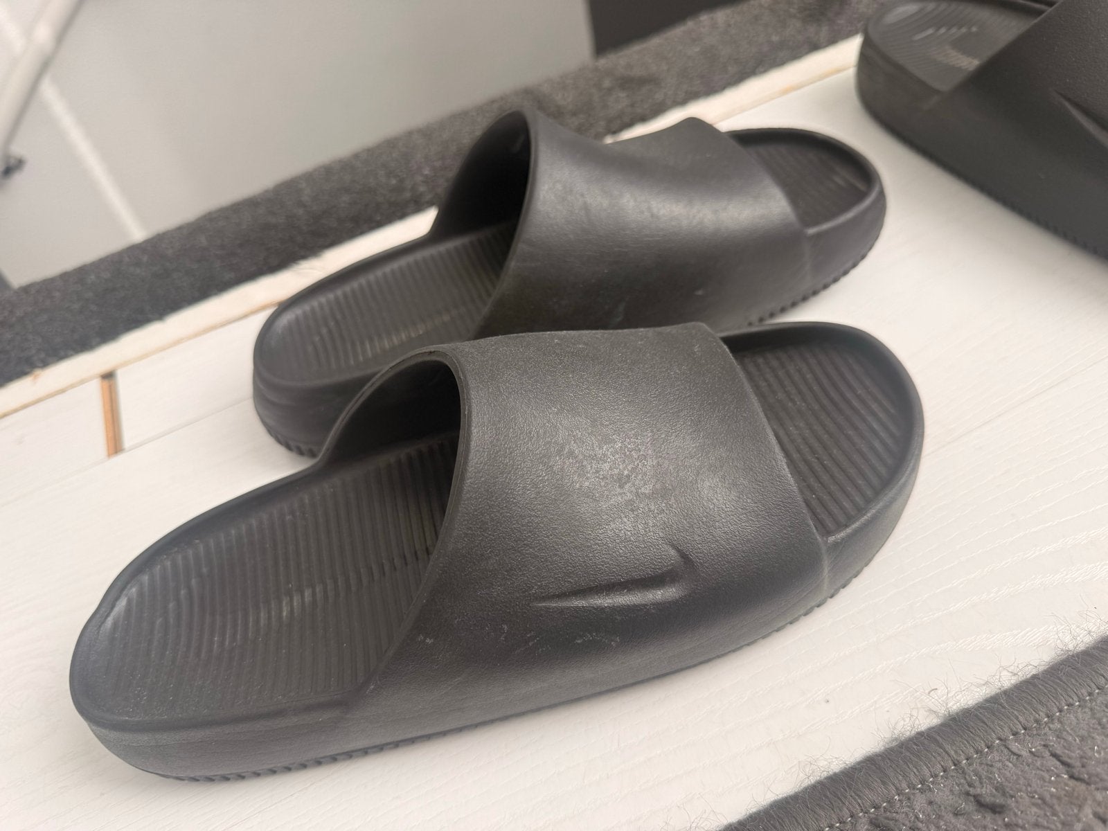 Zwarte Nike slippers - Maat 43 en 44, Kleding | Heren, Schoenen, Ophalen, Gedragen, Zwart, Slippers