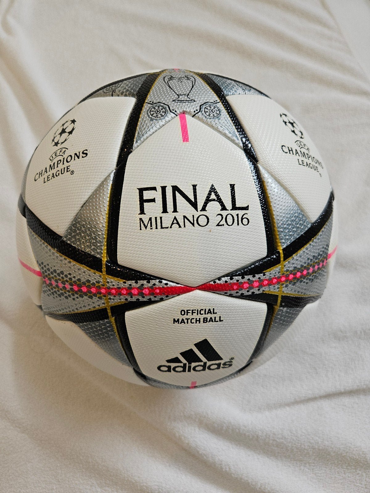 Te koop mooie zeldzame ballen., Maat XL, Verzenden, Zo goed als nieuw, Bal