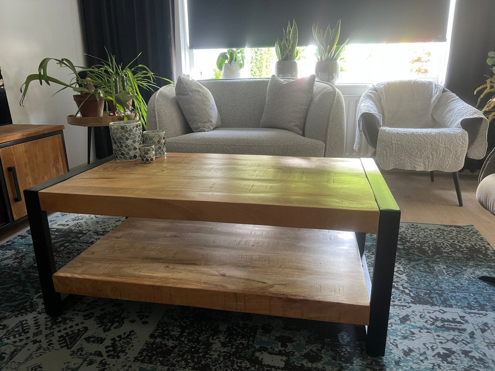 Industriële mango salon tafel, Ophalen, 100 tot 150 cm, 50 tot 100 cm, Zo goed als nieuw