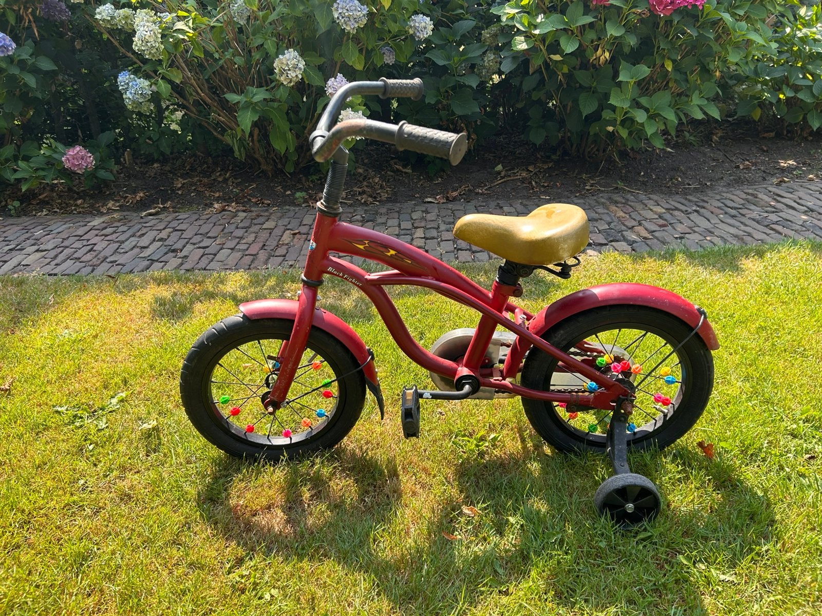 Degelijke 14 inch kinderfiets met zijwieltjes, Ophalen, Terugtraprem, Zijwieltjes, Gebruikt