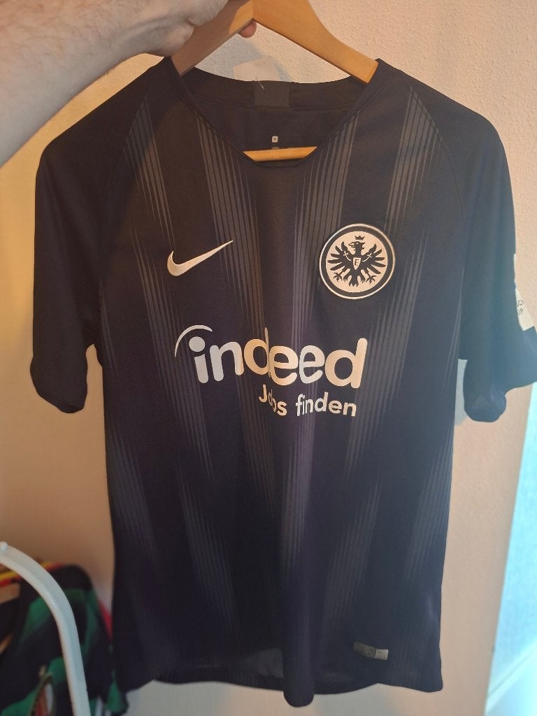 Frankfurt shirt maat m, Verzamelen, Sportartikelen en Voetbal, Ophalen of Verzenden, Zo goed als nieuw, Buitenlandse clubs, Shirt
