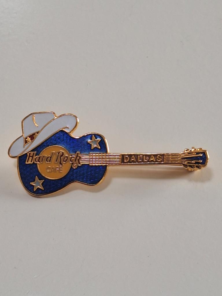Hard Rock Cafe : DALLAS, USA. Emaille Gitaar Speld, Verzamelen, Speldjes, Pins en Buttons, Verzenden, Zo goed als nieuw, Merk