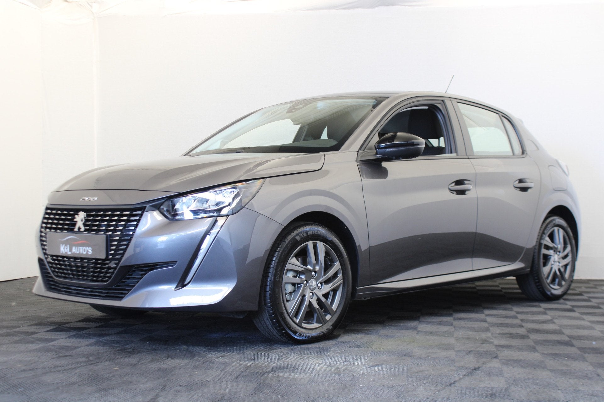 Peugeot 208 1.2 PureTech 100 Active |2-Persoons| (bj 2024), Auto's, Voorwielaandrijving, Gebruikt, Zwart, 1199 cc