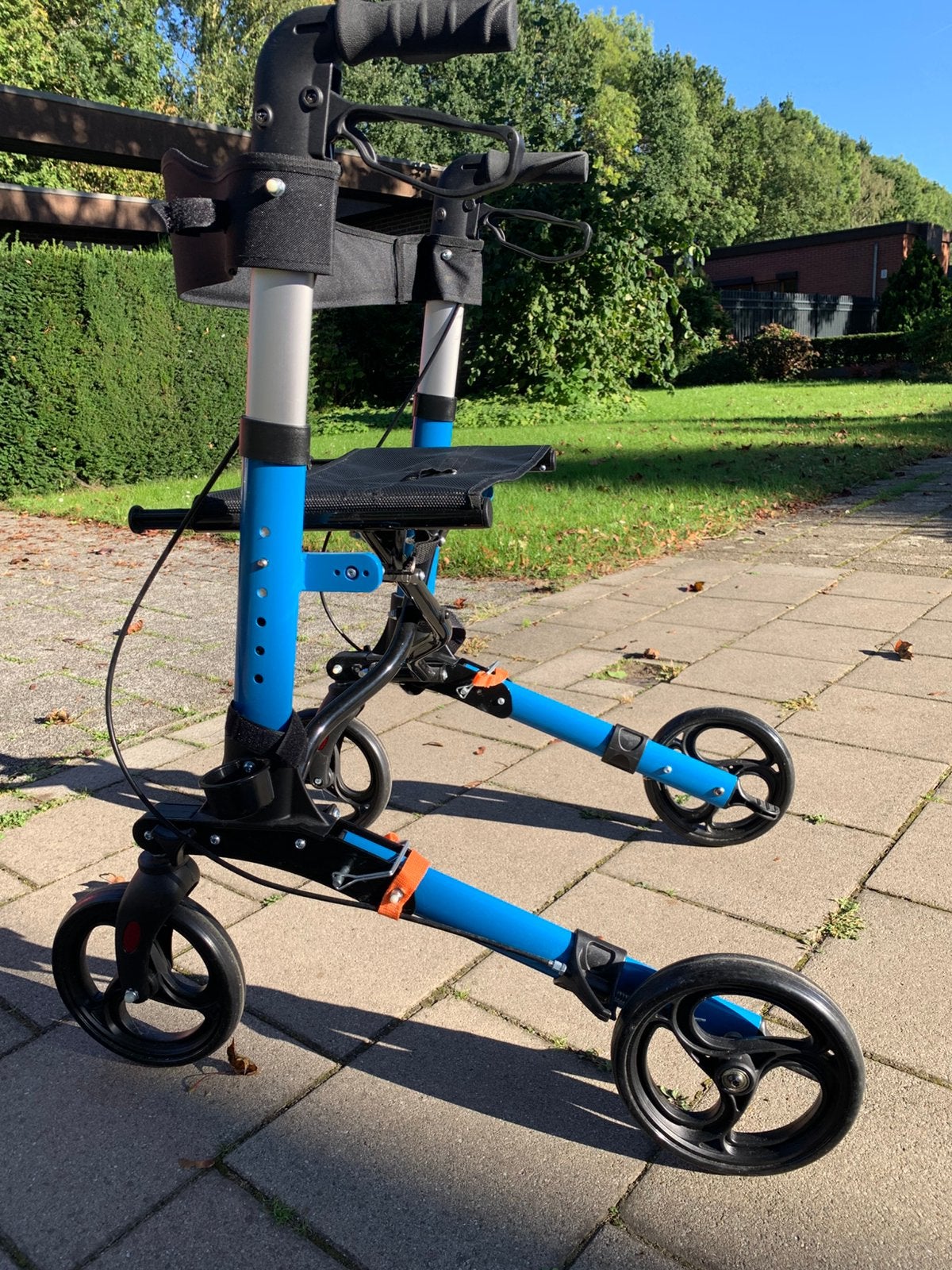 Makkelijk hanteerbare Rollator, Diversen, Ophalen, Zo goed als nieuw