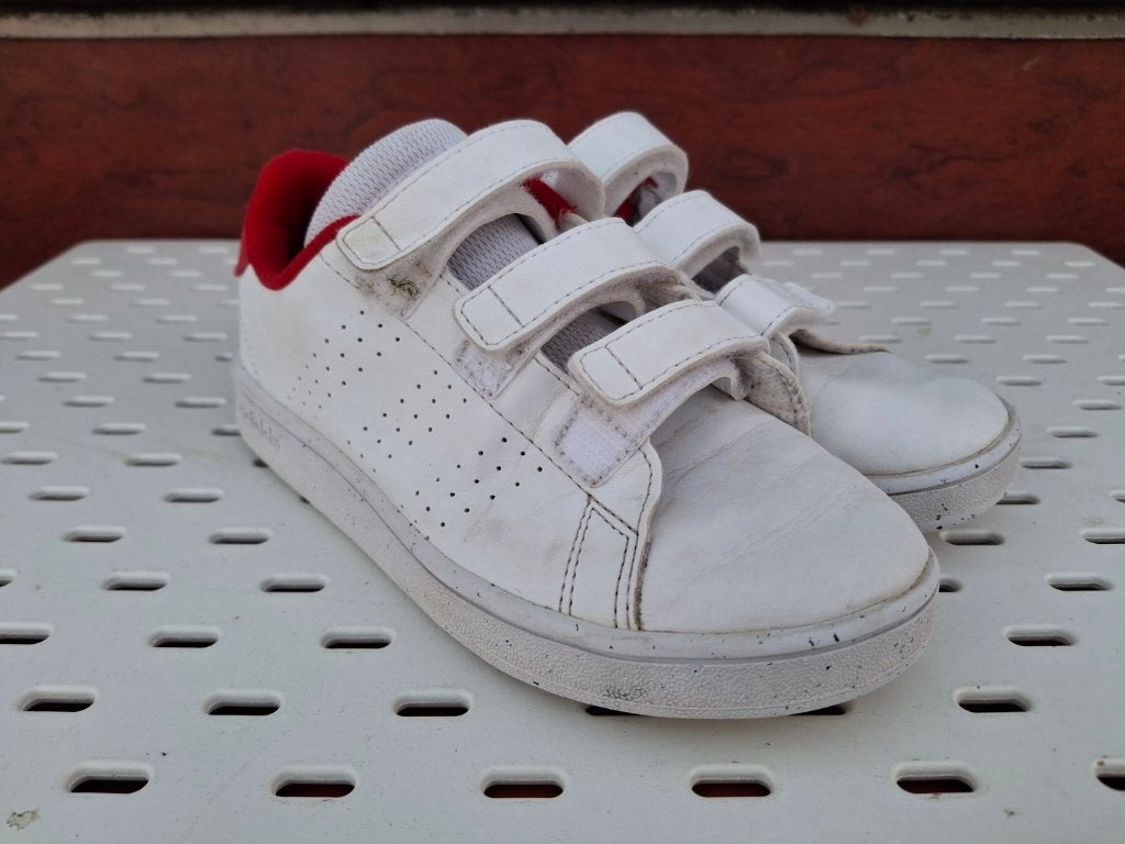 Adidas gympen sneakers met klittenband maat 32, Kinderen en Baby's, Kinderkleding | Schoenen en Sokken, Ophalen of Verzenden, Sportschoenen