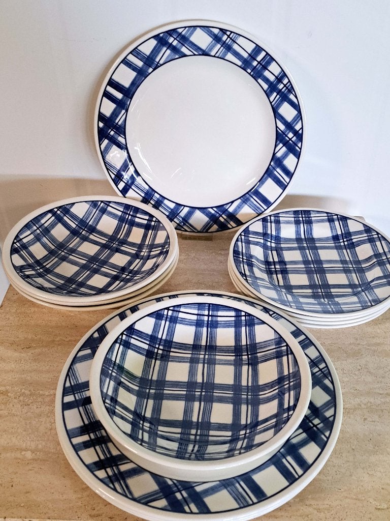 IKEA Churchill blauw geruite rand   4 x  dinerborden & diep, Ophalen of Verzenden, Zo goed als nieuw, Bord(en), Overige stijlen