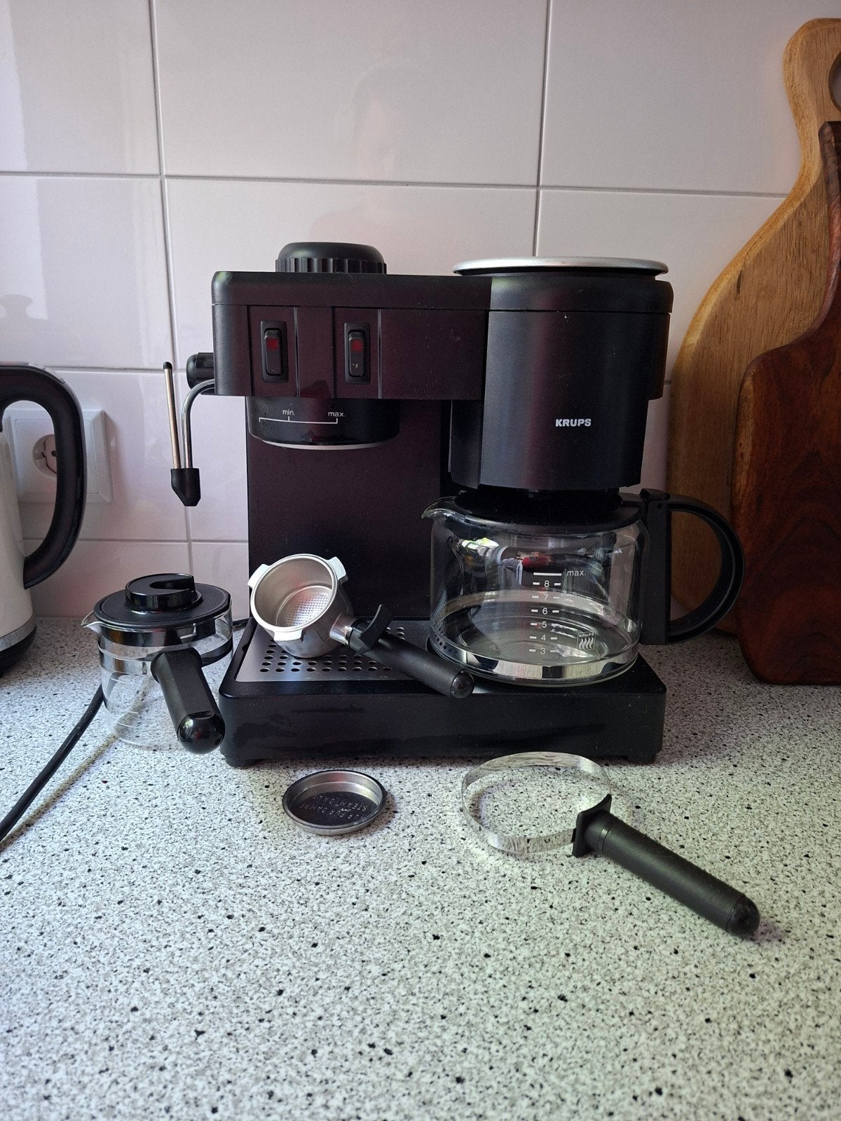 Krups Espresso & Koffiezetapparaat Combi - Zwart, Gebruikt, Gemalen koffie, Ophalen, Stoompijpje