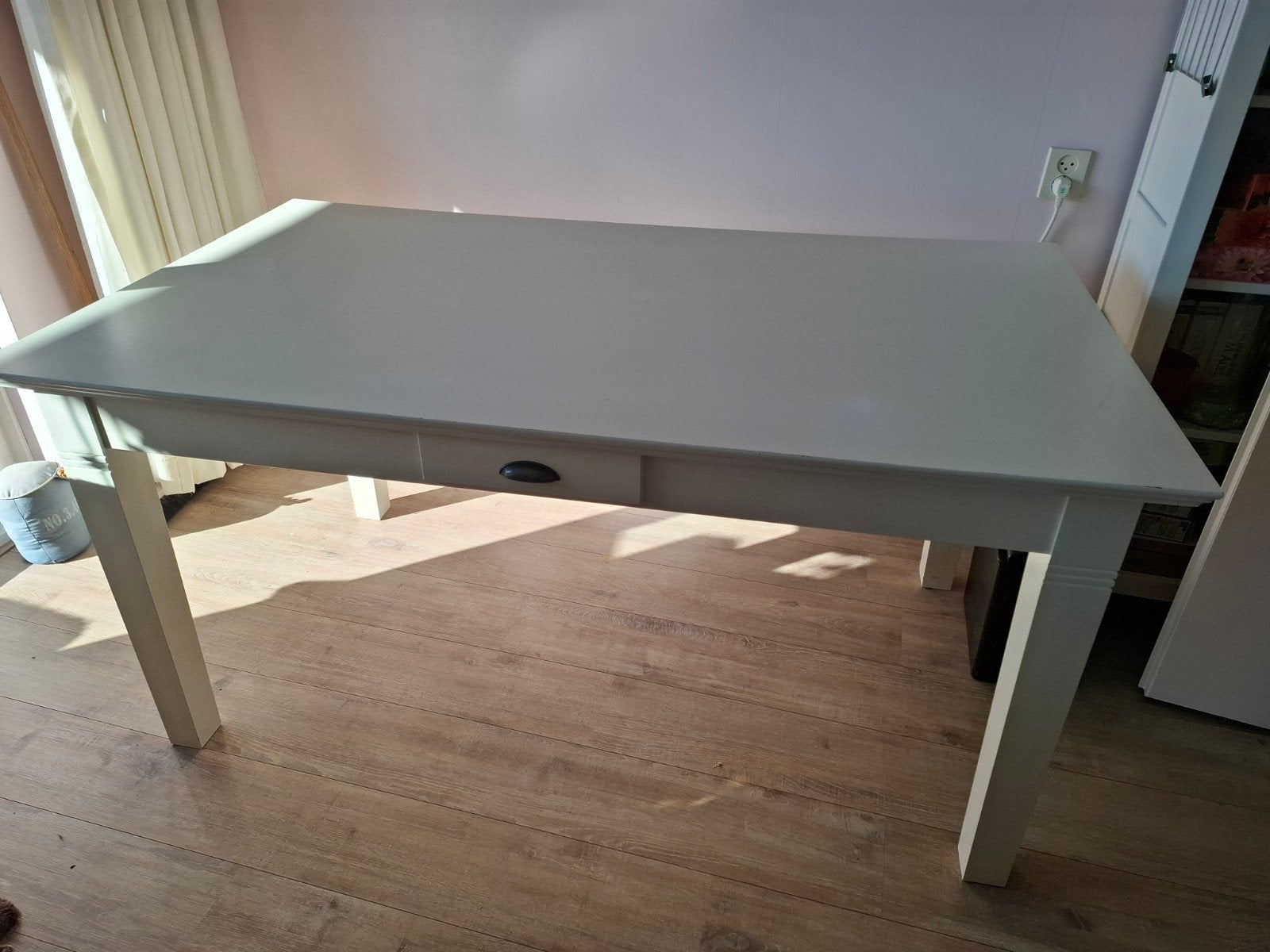 Solide witte eettafel met lade (160x90x70 cm), Huis en Inrichting, Tafels | Eettafels, Ophalen, Gebruikt, 50 tot 100 cm, 150 tot 200 cm