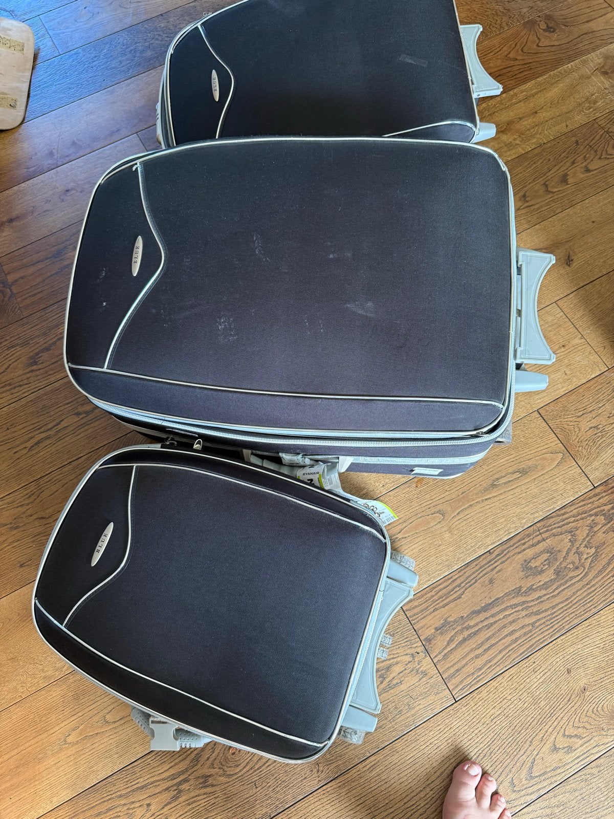 Set van 3 zwarte koffers met wieltjes, 30 cm of meer, Gebruikt, Zwart, Ophalen of Verzenden
