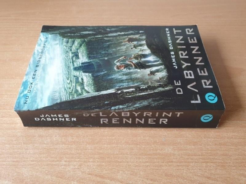 James Dashner - 4x Labyrintrenner, Ned/Eng, ps te te koop, Boeken, Fantasy, Ophalen of Verzenden, Gelezen, James Dashner
